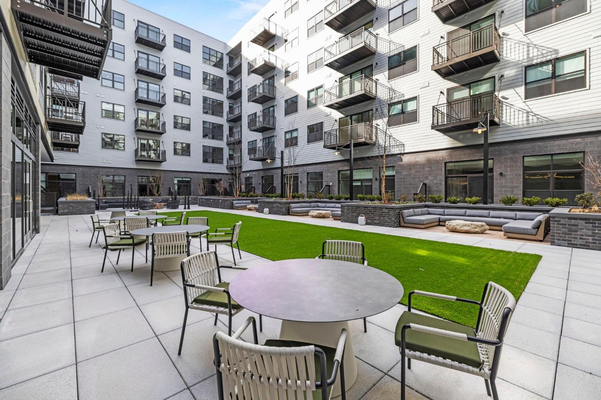 Placemakr Cathedral Heights Apartment Washington Exterior photo